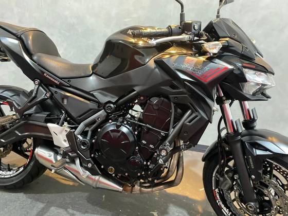 KAWASAKI Z650 ABS 